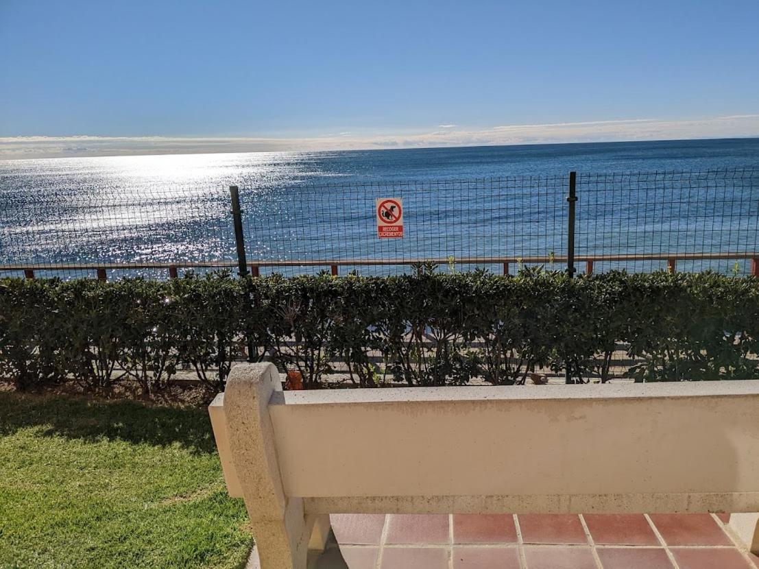 Seaside View Apartment Estepona Exterior photo