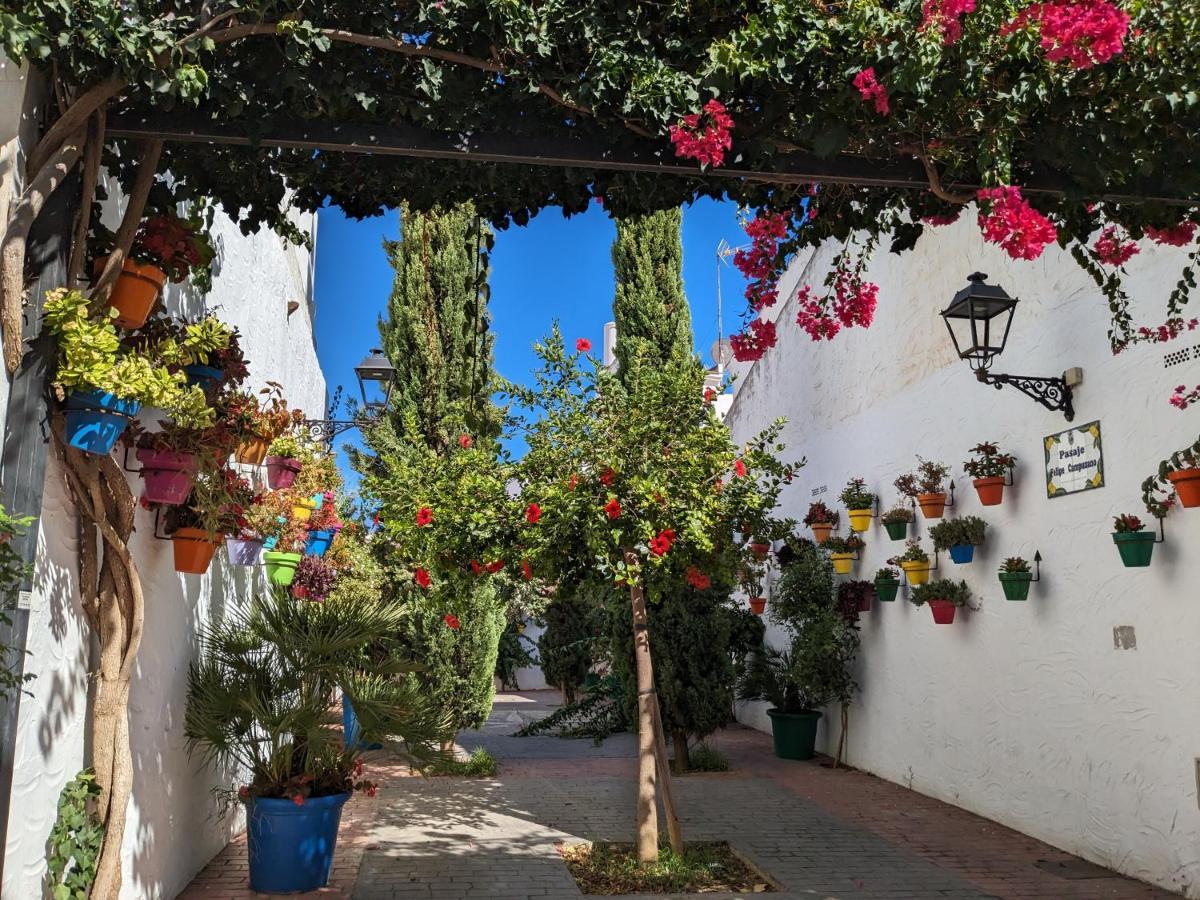 Seaside View Apartment Estepona Exterior photo